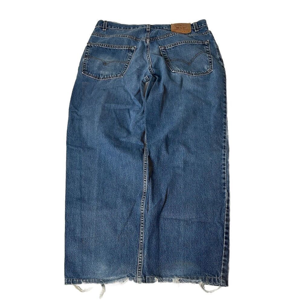 VTG Levis Jeans Mens 36x28 Blue 550 Relaxed Made in USA Denim